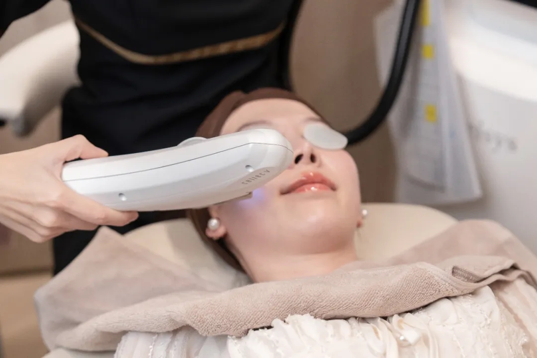 变美急救攻略，光子嫩肤实现颜值焕新！